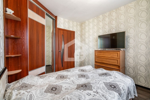 
   Продам 3-комнатную, 64.5 м², Ивана Черных ул, 28

. Фото 7.