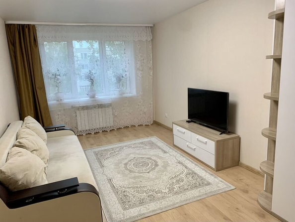 
   Продам 3-комнатную, 62.2 м², Ференца Мюнниха ул, 9

. Фото 2.