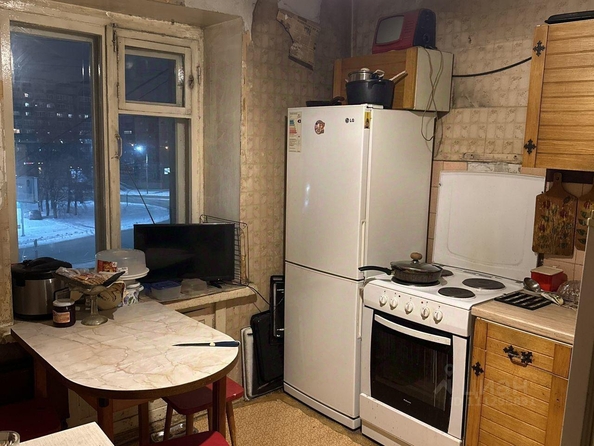 
   Продам 3-комнатную, 59 м², Нахимова ул, 15

. Фото 3.