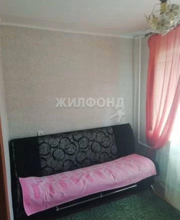 
   Продам 1-комнатную, 14 м², Полины Осипенко ул, 31

. Фото 4.