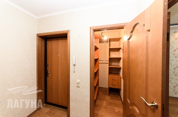 
   Продам 1-комнатную, 42.9 м², Сибирская ул, 115

. Фото 3.