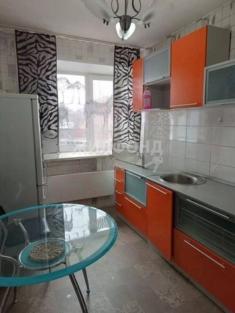 
   Продам 1-комнатную, 32.1 м², Богдана Хмельницкого пер, 12а

. Фото 1.