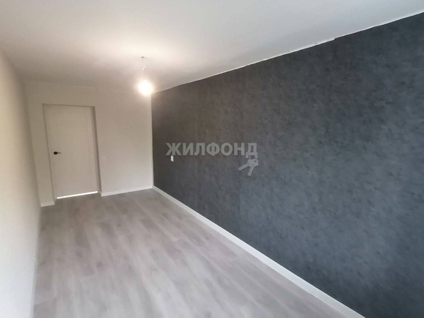 
   Продам 2-комнатную, 43 м², Иркутский тракт, 76

. Фото 4.