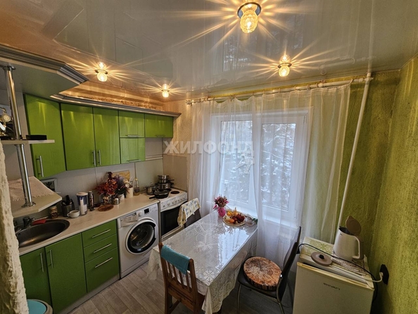 
   Продам 3-комнатную, 62 м², Интернационалистов ул, 35

. Фото 13.