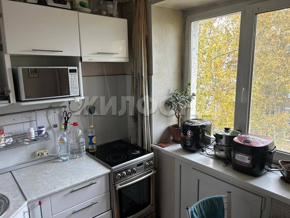 
   Продам 3-комнатную, 51.4 м², Алтайская ул, 105

. Фото 16.