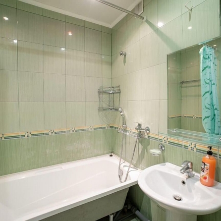 
  Продается 2-комн. квартира, 64.4 м², Овражный пер, д. 20
. Фото 4.