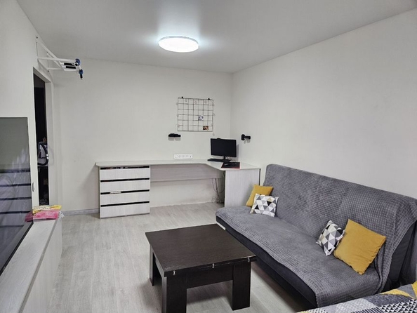 
  Продается 1-комн. квартира, 39 м², Береговая ул, д. 3
. Фото 2.