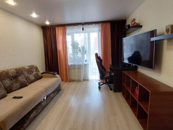 
  Продается 2-комн. квартира, 53 м², Набережная Озера ул, д. 22
. Фото 7.