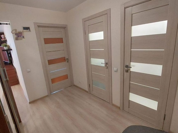 
  Продается 2-комн. квартира, 53 м², Набережная Озера ул, д. 22
. Фото 16.