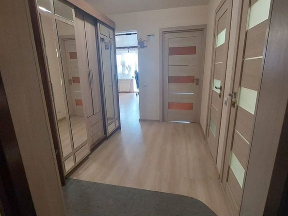 
  Продается 2-комн. квартира, 53 м², Набережная Озера ул, д. 22
. Фото 17.