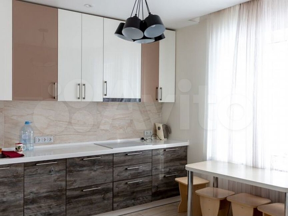 
  Продается 2-комн. квартира, 53.4 м², Ясная ул, д. 9
. Фото 2.