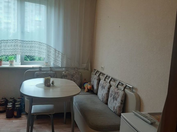
  Продается 2-комн. квартира, 54.3 м², Сибирская ул, д. 112
. Фото 5.