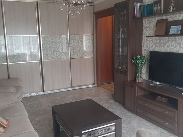 
  Продается 2-комн. квартира, 54.3 м², Сибирская ул, д. 112
. Фото 9.
