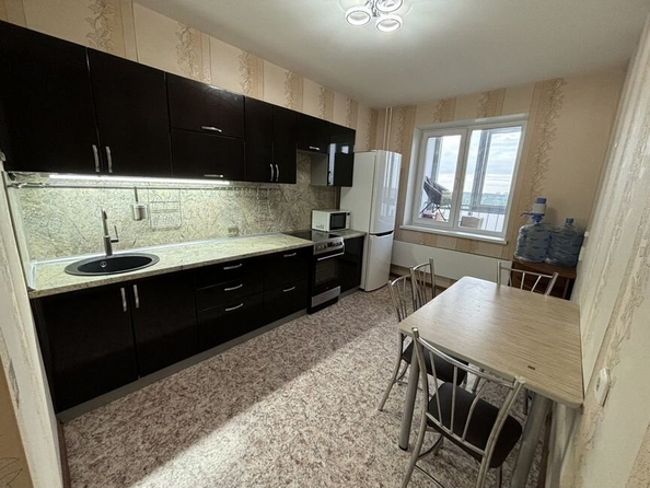 
  Продается 2-комн. квартира, 59.5 м², Юрия Ковалева ул, д. 40
. Фото 2.