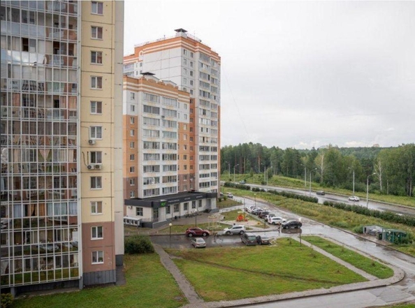 
  Продается 2-комн. квартира, 60 м², Герасименко ул, д. 1/22
. Фото 4.