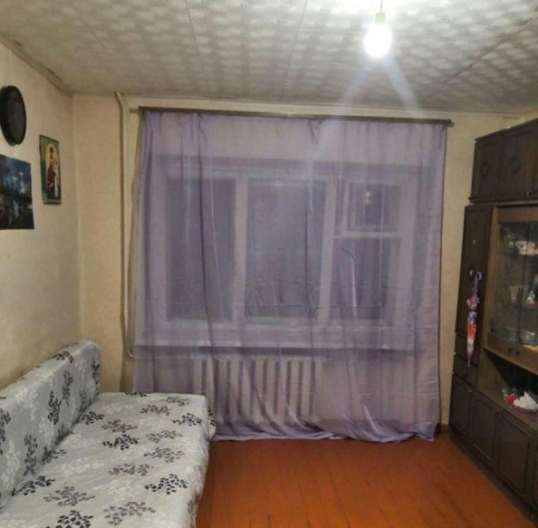 
   Продам 1-комнатную, 18.2 м², Героев Чубаровцев ул, 30

. Фото 3.