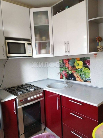 
   Продам 2-комнатную, 45.3 м², Елизаровых ул, 39/3

. Фото 2.