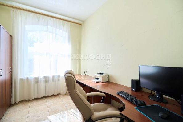 
   Продам дом, 242.4 м², Томск

. Фото 11.