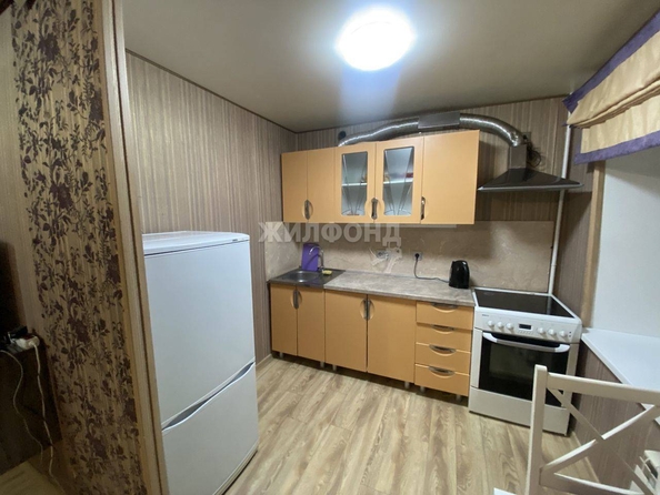 
   Продам 1-комнатную, 30.9 м², Елизаровых ул, 44

. Фото 2.