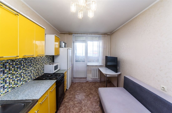 
   Продам 1-комнатную, 47.7 м², Ленская ул, 31

. Фото 1.