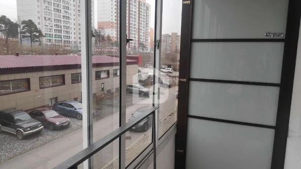 
   Продам 1-комнатную, 29 м², Урожайный пер, 28В

. Фото 1.