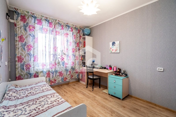 
   Продам 2-комнатную, 54 м², Мокрушина ул, 13

. Фото 2.