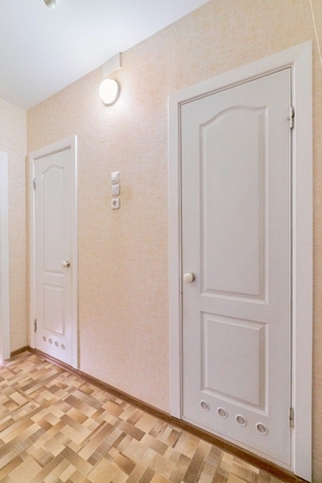 
   Продам 2-комнатную, 52.3 м², Энтузиастов ул, 35

. Фото 1.