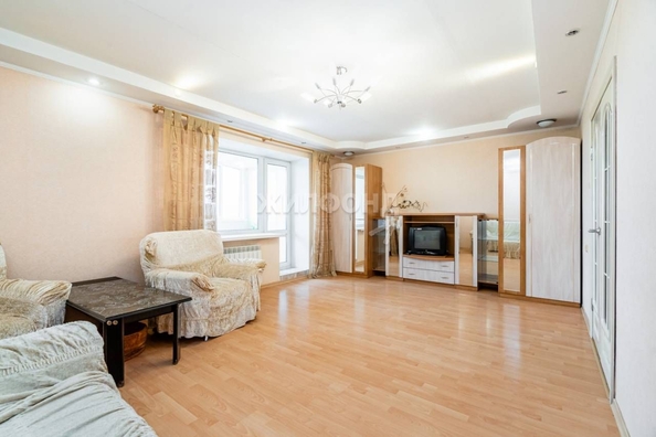 
   Продам 2-комнатную, 58 м², Иркутский тракт, 12

. Фото 8.