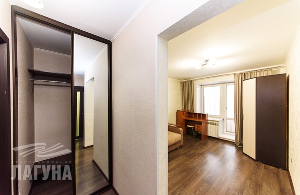 
   Продам 1-комнатную, 29 м², Льва Толстого ул, 38г

. Фото 27.