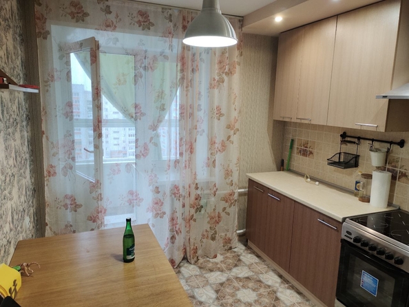 
  Сдам в аренду 1-комнатную квартиру, 31.6 м², Томск

. Фото 2.