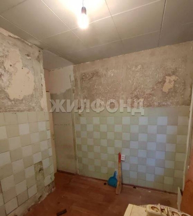 
   Продам 4-комнатную, 58 м², Ференца Мюнниха ул, 30

. Фото 6.