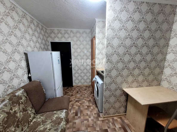 
  Сдам в аренду 1-комнатную квартиру, 11 м², Томск

. Фото 2.