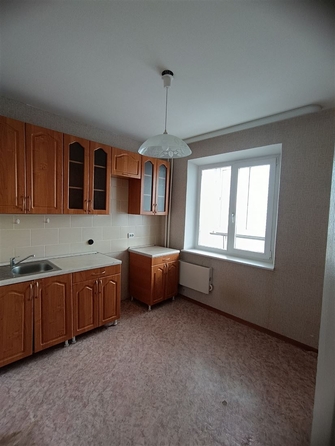 
  Сдам в аренду 1-комнатную квартиру, 39.3 м², Томск

. Фото 2.