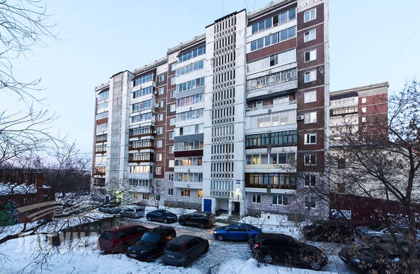 
   Продам 3-комнатную, 67.6 м², Сибирская ул, 110

. Фото 2.