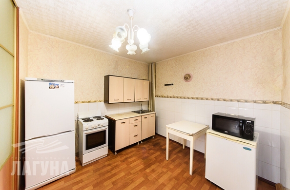
   Продам 2-комнатную, 49.1 м², Любы Шевцовой ул, 15

. Фото 5.