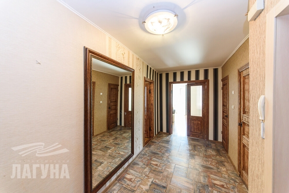 
   Продам 3-комнатную, 90 м², Советская ул, 70

. Фото 3.