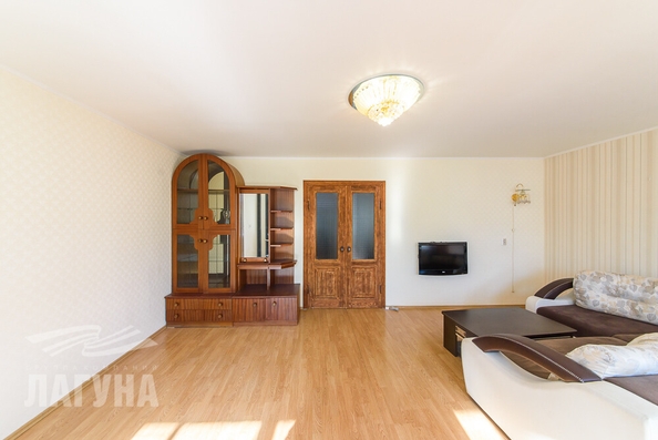 
   Продам 3-комнатную, 90 м², Советская ул, 70

. Фото 9.