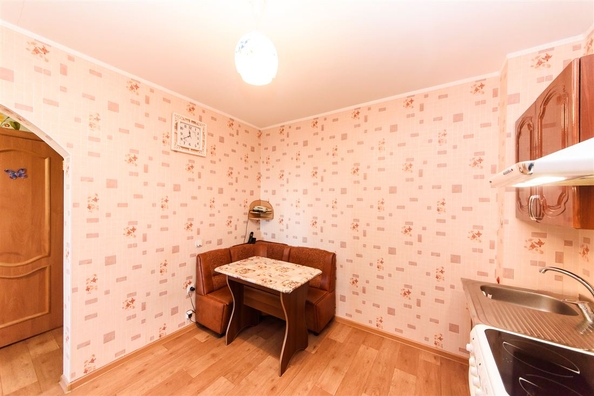 
   Продам 2-комнатную, 49.2 м², Любы Шевцовой ул

. Фото 12.