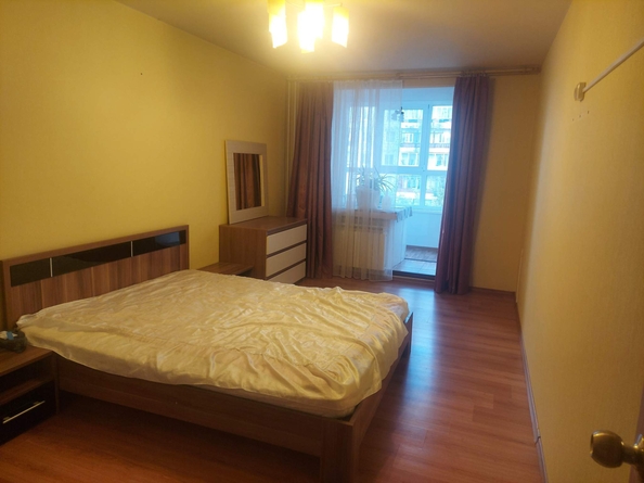 
  Сдам в аренду 3-комнатную квартиру, 80.2 м², Томск

. Фото 4.