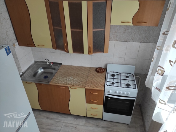 
  Сдам в аренду 2-комнатную квартиру, 44 м², Томск

. Фото 6.