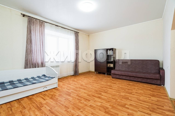 
   Продам 1-комнатную, 45.5 м², Кольцевой проезд, 8а

. Фото 9.