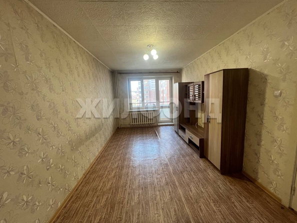 
   Продам 1-комнатную, 35.2 м², Суворова ул, 17

. Фото 4.