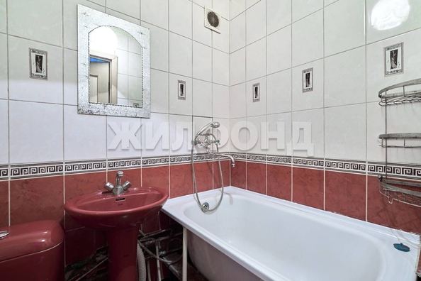 
   Продам 2-комнатную, 20.8 м², Беринга ул, 3/1

. Фото 12.
