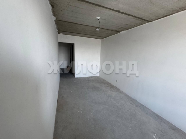 
   Продам 2-комнатную, 52 м², Аркадия Иванова ул, 21

. Фото 8.