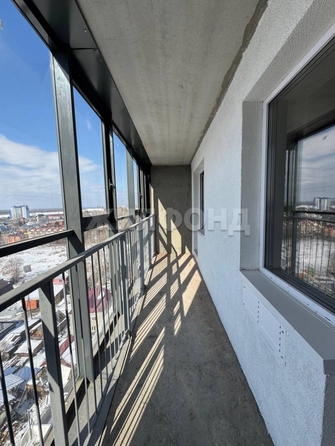 
   Продам 2-комнатную, 52 м², Аркадия Иванова ул, 21

. Фото 14.