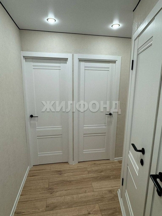
   Продам 2-комнатную, 44.4 м², Ференца Мюнниха ул, 10

. Фото 4.