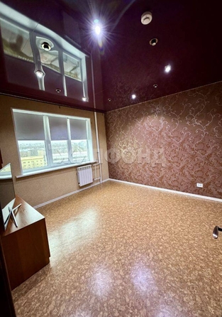 
   Продам 4-комнатную, 68 м², Айвазовского ул, 33

. Фото 2.