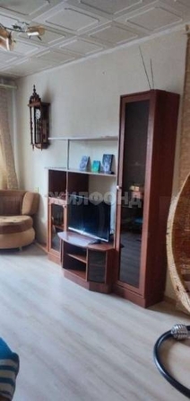 
   Продам 4-комнатную, 68.9 м², Киевская ул, 28

. Фото 4.