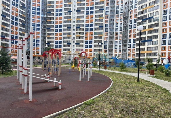 
   Продам 4-комнатную, 80.3 м², Береговая ул, 21

. Фото 23.