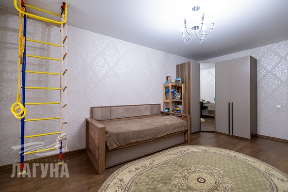 
  Продается 3-комн. квартира, 107.9 м², Аркадия Иванова ул, д. 27
. Фото 10.